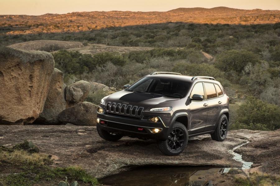  Jeep Cherokee 2014 года  (фото 48 из 88)